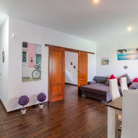 Samperez Piscina Jardin 5 12 Personas בית נופש *