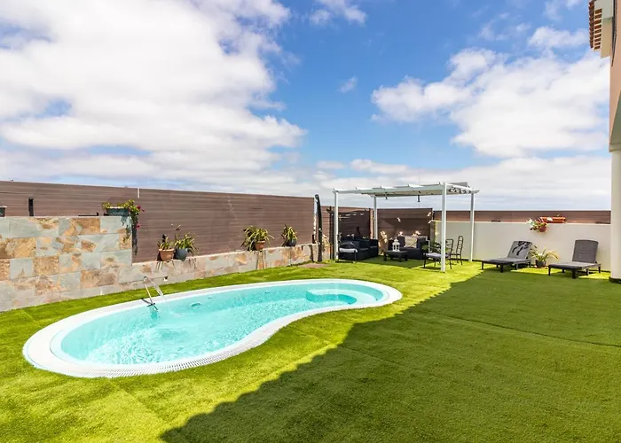 Samperez Piscina Jardin 5 12 Personas Prázdninový dům *