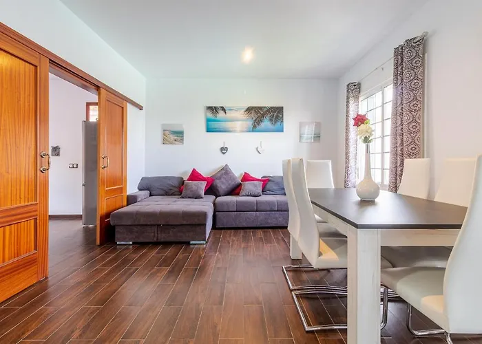 Samperez Piscina Jardin 5 12 Personas * Las Palmas de Gran Canaria