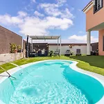 Samperez Piscina Jardin 5 12 Personas Nyaraló Las Palmas de Gran Canaria