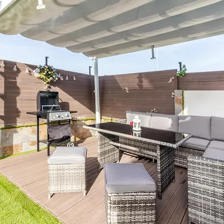 펜션 Samperez Piscina Jardin 5 12 Personas