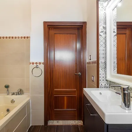 Samperez Piscina Jardin 5 12 Personas Holiday home