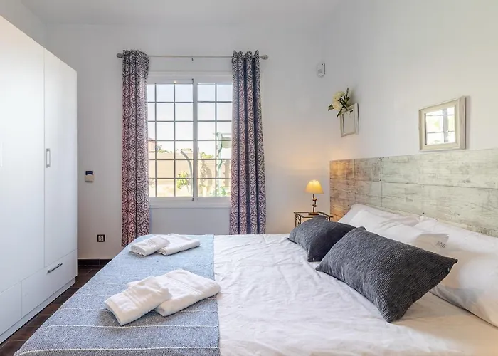 Samperez Piscina Jardin 5 12 Personas