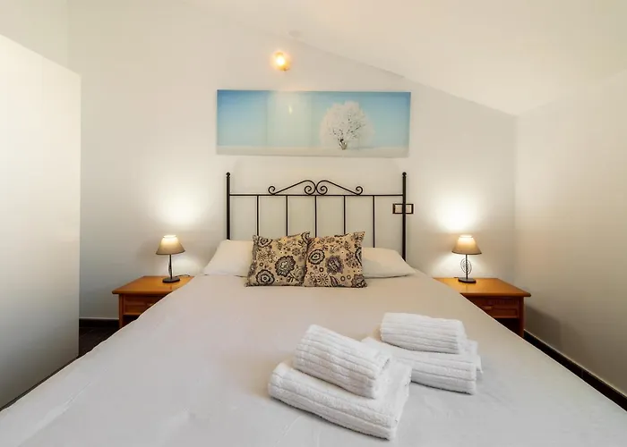 Samperez Piscina Jardin 5 12 Personas 라스팔마스